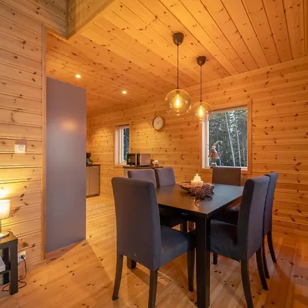 Ośrodek wypoczynkowy Furuhus 8p With Sauna *